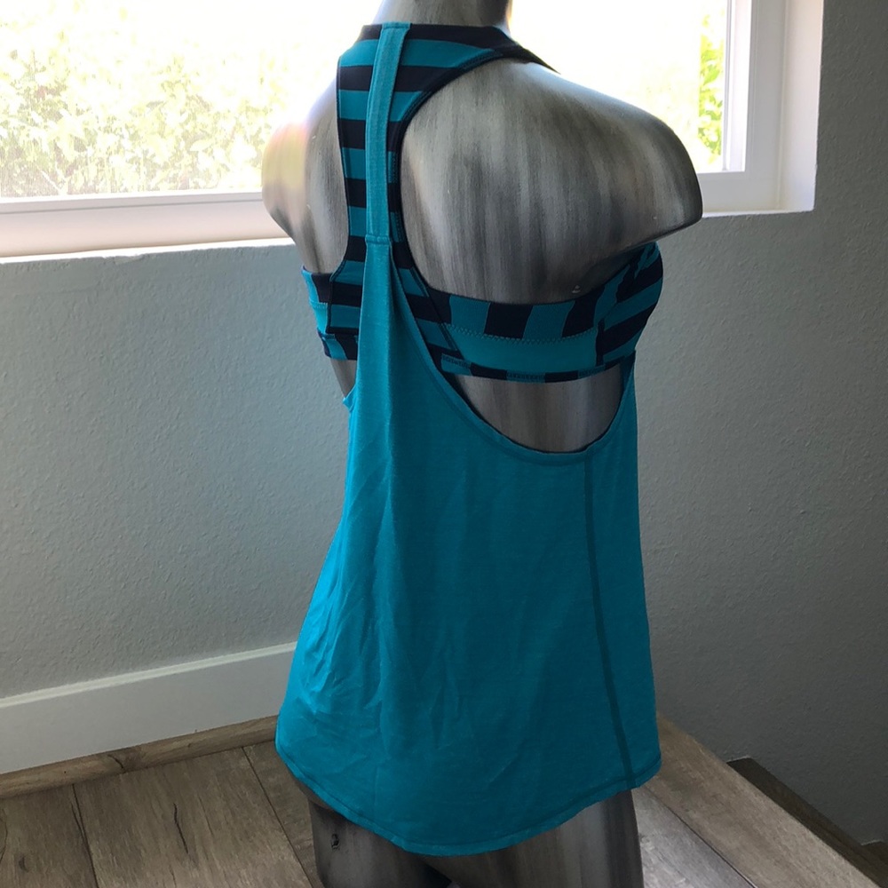 Lululemon Racerback Tank. Size 4 - Picture 3 of 6